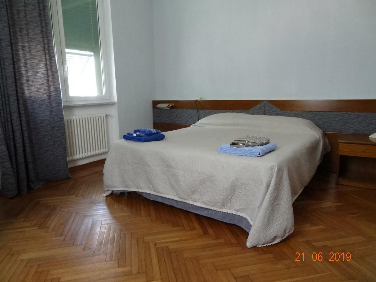 Hotel Bed&Bluup Savona Esterno foto