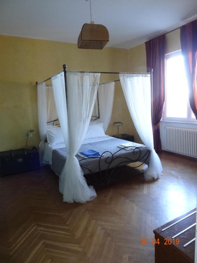 Hotel Bed&Bluup Savona Esterno foto