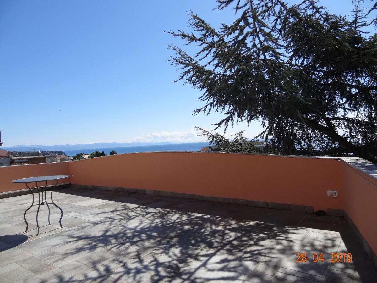 Hotel Bed&Bluup Savona Esterno foto