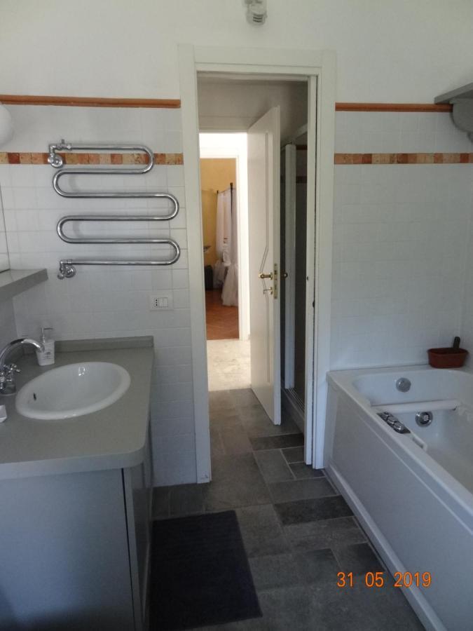 Hotel Bed&Bluup Savona Esterno foto